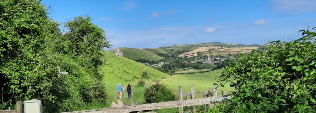 Walk to Corfe Castle